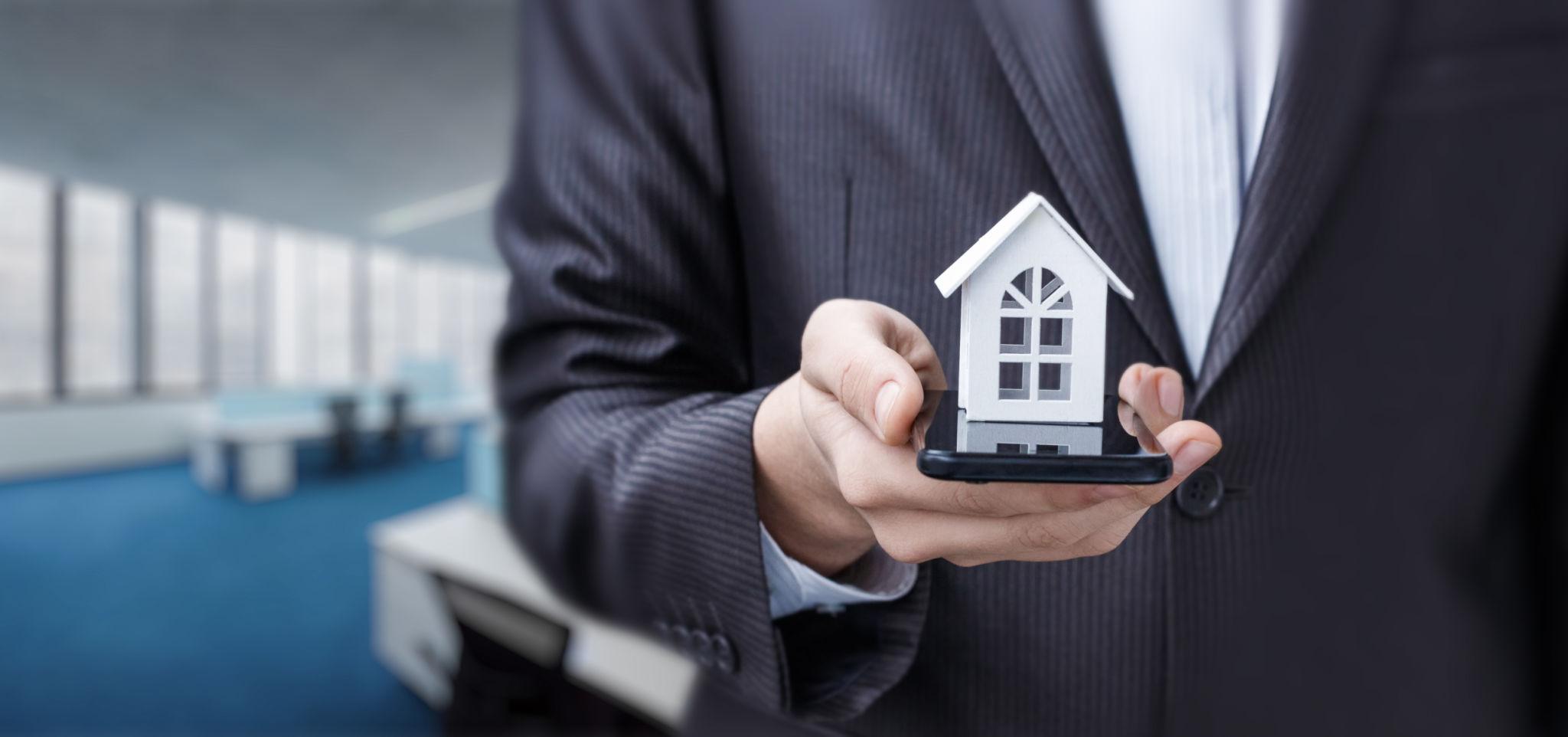 How to become a real estate agent